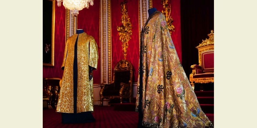 Коронация Карла III. История коронационных одеяний